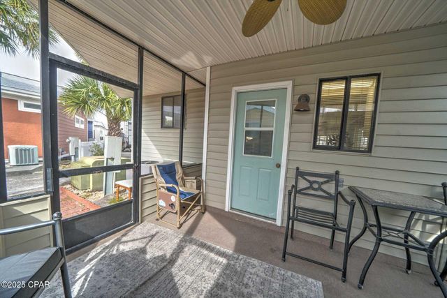 323 Lagoon Lane, Panama City, FL 32408