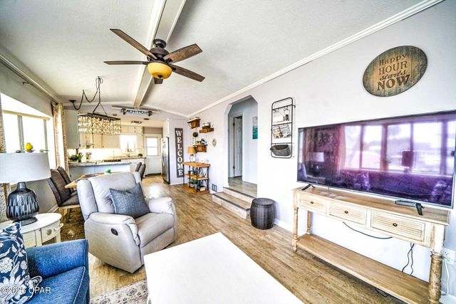 323 Lagoon Lane, Panama City, FL 32408