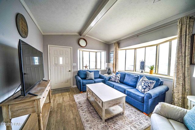 323 Lagoon Lane, Panama City, FL 32408