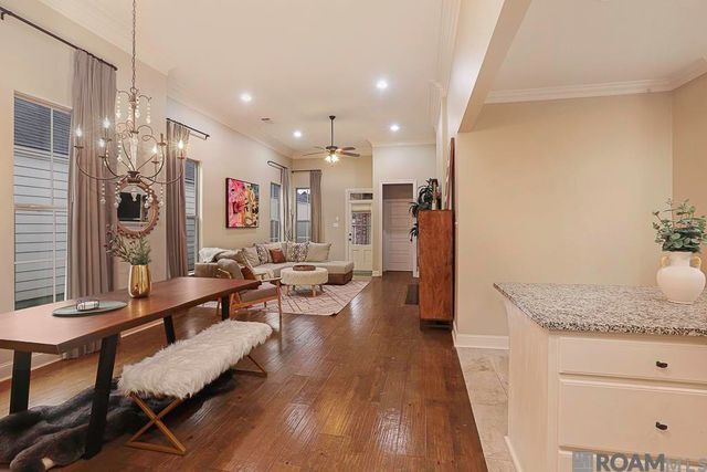 2867 Lago Ln, Baton Rouge, LA 70810