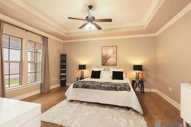 2867 Lago Ln, Baton Rouge, LA 70810