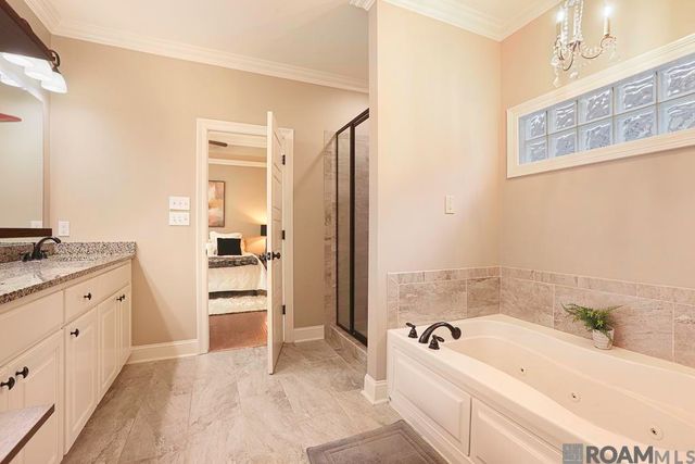 2867 Lago Ln, Baton Rouge, LA 70810