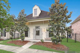 2867 Lago Ln, Baton Rouge, LA 70810
