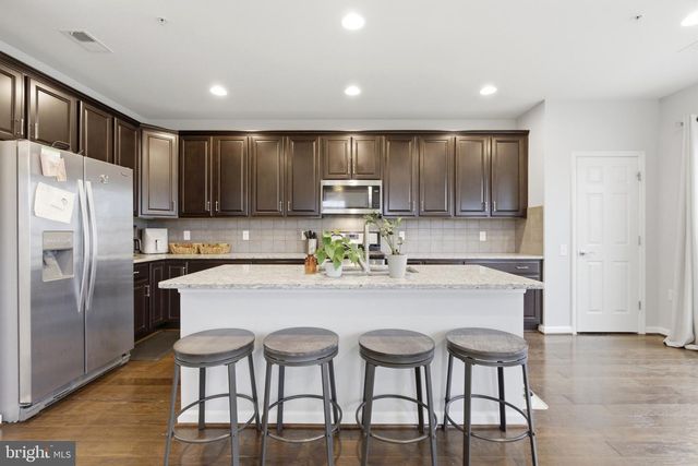 20718 ERSKINE TER, Ashburn, VA 20147