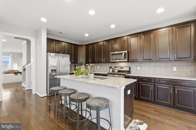 20718 ERSKINE TER, Ashburn, VA 20147