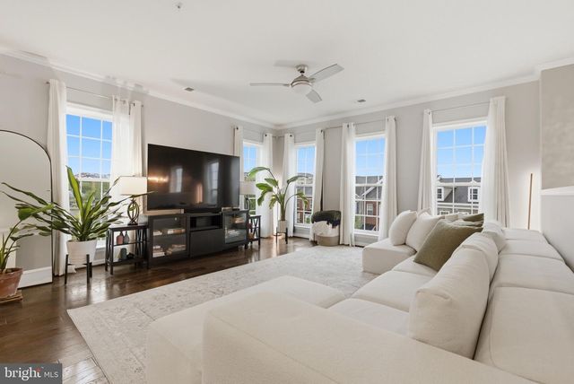 20718 ERSKINE TER, Ashburn, VA 20147