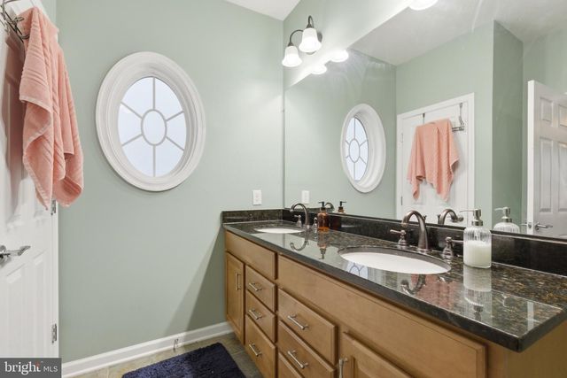 20718 ERSKINE TER, Ashburn, VA 20147