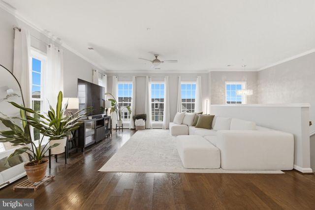 20718 ERSKINE TER, Ashburn, VA 20147