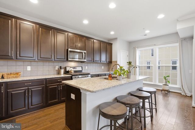 20718 ERSKINE TER, Ashburn, VA 20147