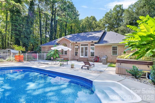 7097 Windy Pine Circle, Denver, NC 28037
