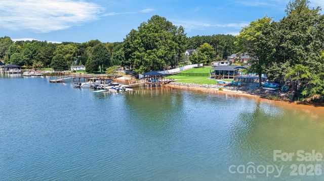 7097 Windy Pine Circle, Denver, NC 28037