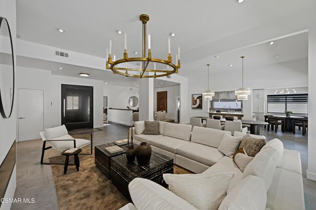 4400 Topanga Canyon Boulevard, Woodland Hills, CA 91364