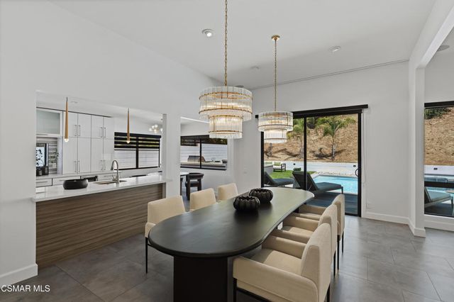 4400 Topanga Canyon Boulevard, Woodland Hills, CA 91364