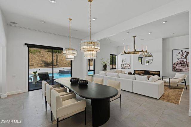 4400 Topanga Canyon Boulevard, Woodland Hills, CA 91364