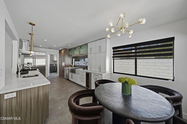 4400 Topanga Canyon Boulevard, Woodland Hills, CA 91364