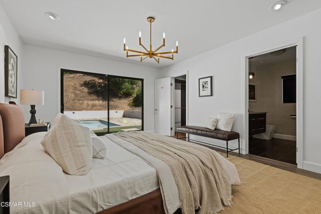 4400 Topanga Canyon Boulevard, Woodland Hills, CA 91364