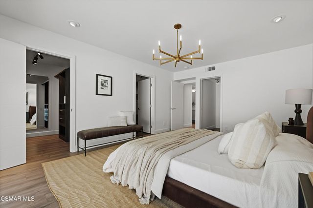 4400 Topanga Canyon Boulevard, Woodland Hills, CA 91364