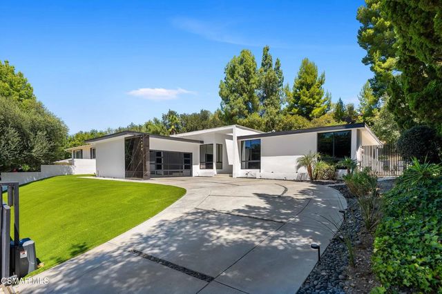 4400 Topanga Canyon Boulevard, Woodland Hills, CA 91364