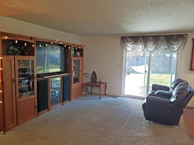 5030 Del Mar Drive, Central Point, OR 97502