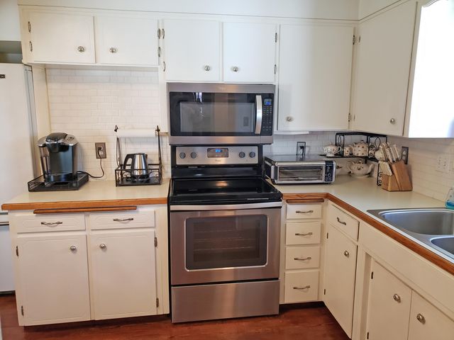 5030 Del Mar Drive, Central Point, OR 97502