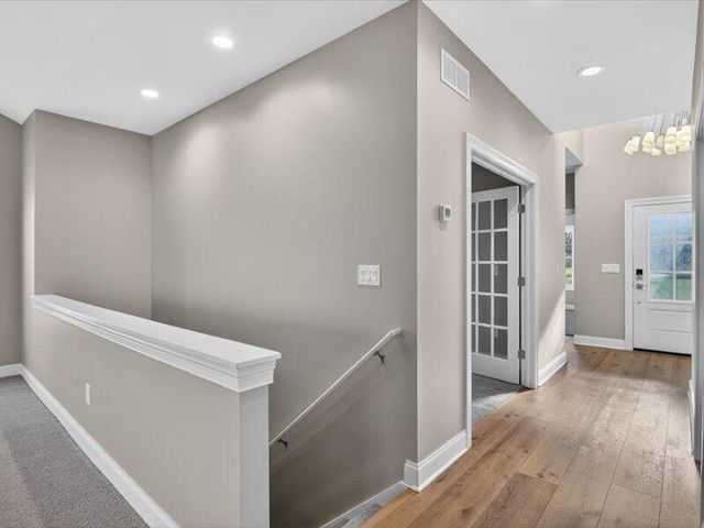 1132 Lochaven Circle, Hillsdale, MI 49242