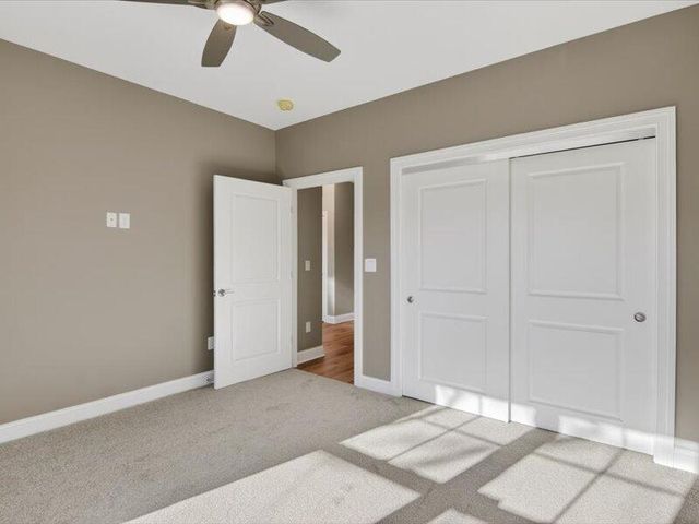 1132 Lochaven Circle, Hillsdale, MI 49242