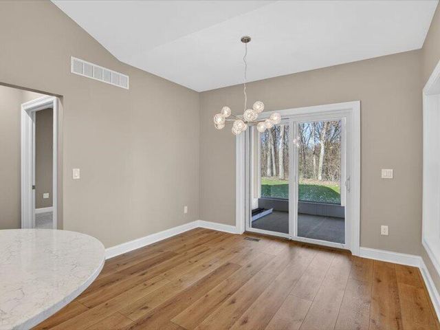 1132 Lochaven Circle, Hillsdale, MI 49242