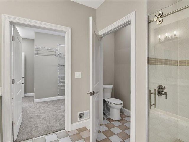 1132 Lochaven Circle, Hillsdale, MI 49242