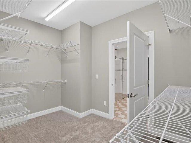1132 Lochaven Circle, Hillsdale, MI 49242