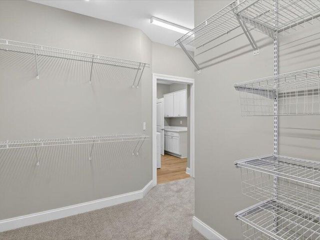 1132 Lochaven Circle, Hillsdale, MI 49242