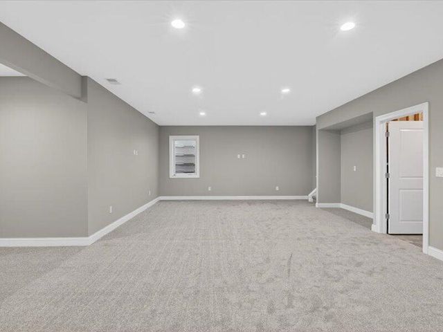 1132 Lochaven Circle, Hillsdale, MI 49242