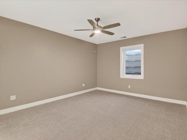 1132 Lochaven Circle, Hillsdale, MI 49242