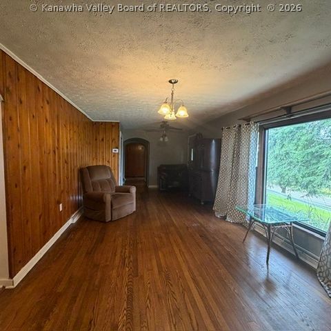 4790 Charleston Road, Poca, WV 25159