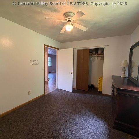 4790 Charleston Road, Poca, WV 25159