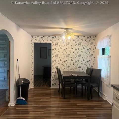 4790 Charleston Road, Poca, WV 25159