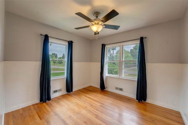 3600 52nd Street, Des Moines, IA 50310