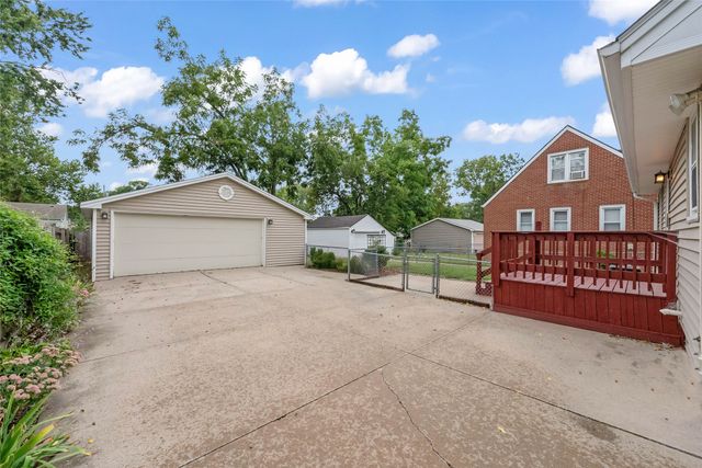 3600 52nd Street, Des Moines, IA 50310