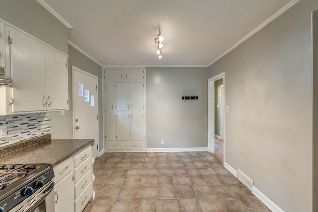 3600 52nd Street, Des Moines, IA 50310