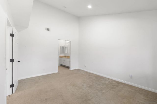 2501 Navarra 121, Carlsbad, CA 92009