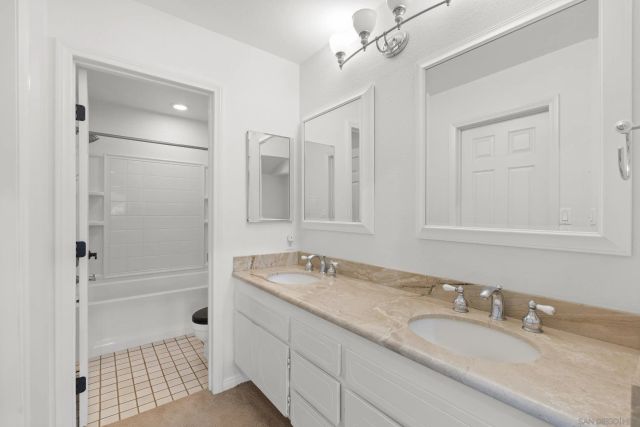 2501 Navarra 121, Carlsbad, CA 92009