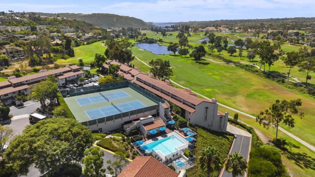 2501 Navarra 121, Carlsbad, CA 92009
