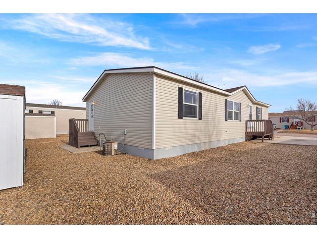 3324 Coyote Ln, Evans, CO 80620