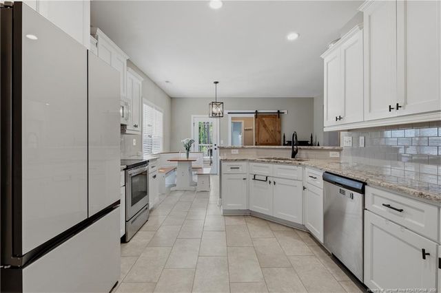 5142 Paul Peel Place, Hope Mills, NC 28348