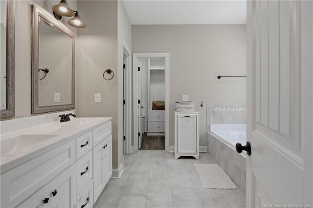 5142 Paul Peel Place, Hope Mills, NC 28348