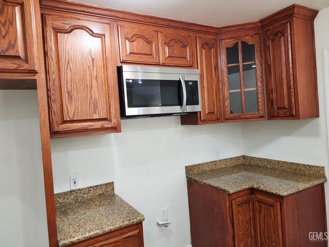 609 Dover Street, Delano, CA 93215