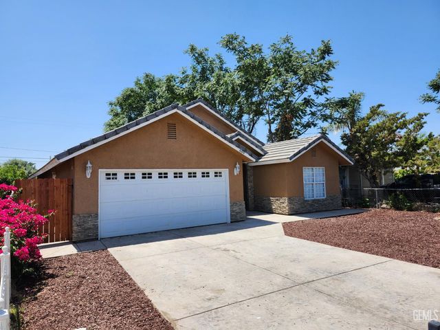 609 Dover Street, Delano, CA 93215