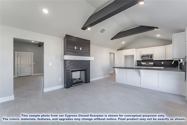 1028 Marquis Avenue, Lowell, AR 72745