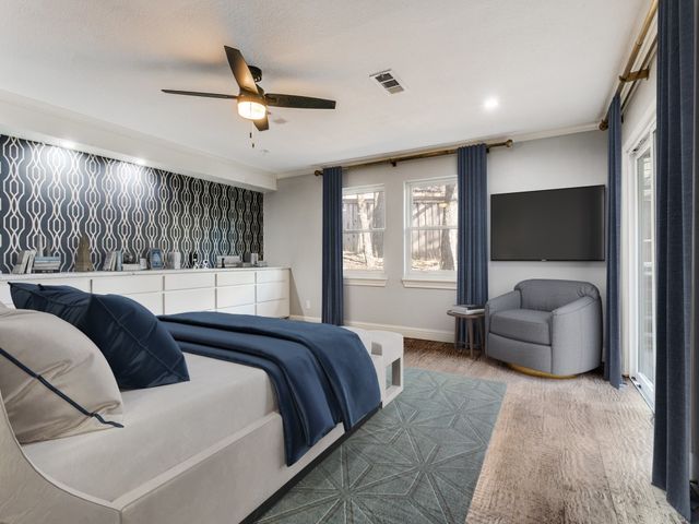 2400 Summit View Drive, Bedford, TX 76021