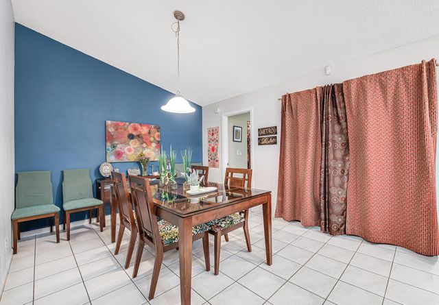 3033 NW 95th Avenue, Coral Springs, FL 33065
