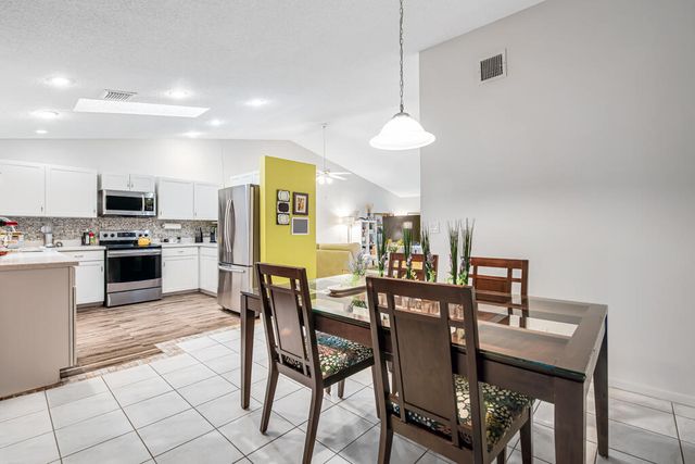 3033 NW 95th Avenue, Coral Springs, FL 33065